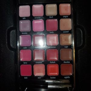 Color Institute Lip Mobile 20 Shade Compact NEW